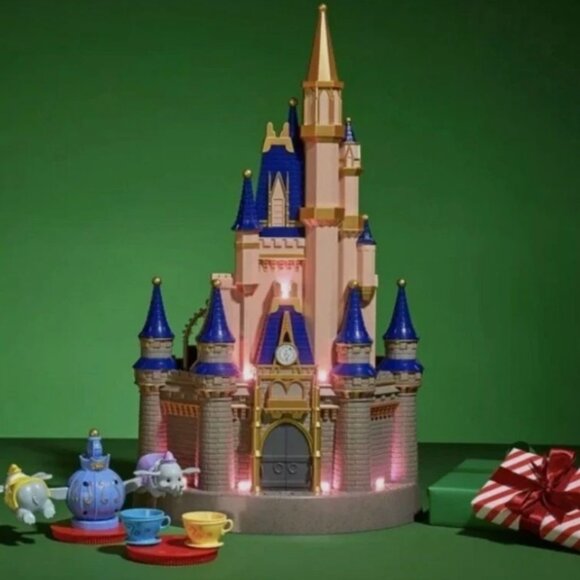 Disney Parks Disneyland Sleeping Beauty Castle light & Fireworks Sound Play Set - Picture 6 of 10